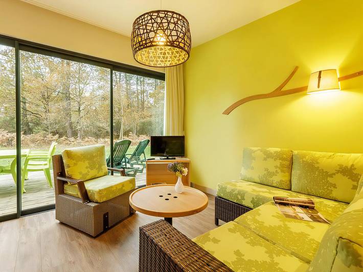 Gîte pour 4 personnes, avec Piscine à Les Trois-Moutiers