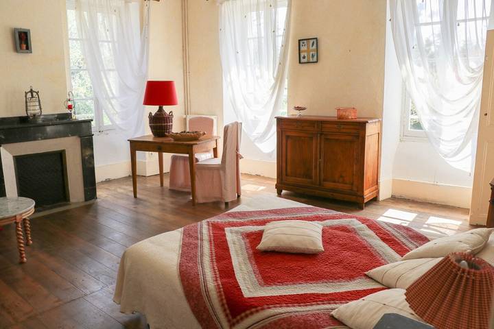 Chambre d’hôte pour 5 personnes, avec jardin et piscine dans l' Ariège - 3