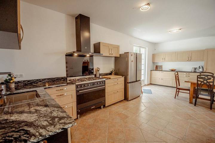 Location de vacances pour 12 personnes, avec jardin et vue, animaux acceptés à Cazes-Mondenard - 2