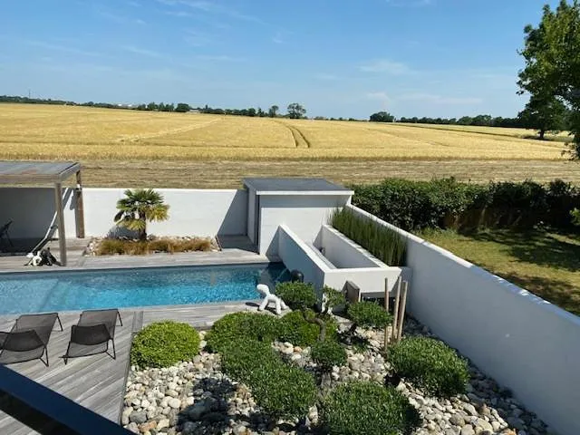 Chalet para 6 personas, con jardín además de piscina y terraza - 1