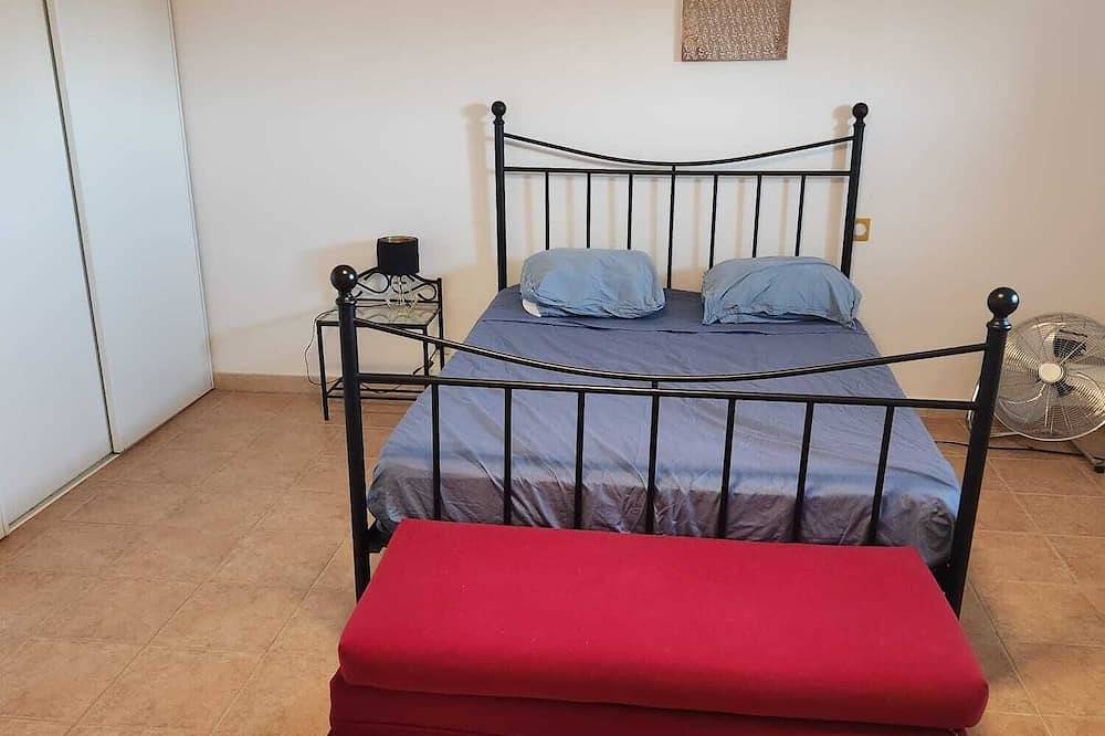 Charmante Maison de Village Pour 10, à 15 min de la mer - Idéal Familles et Amis in Montblanc, Mittelmeerküste (Frankreich)