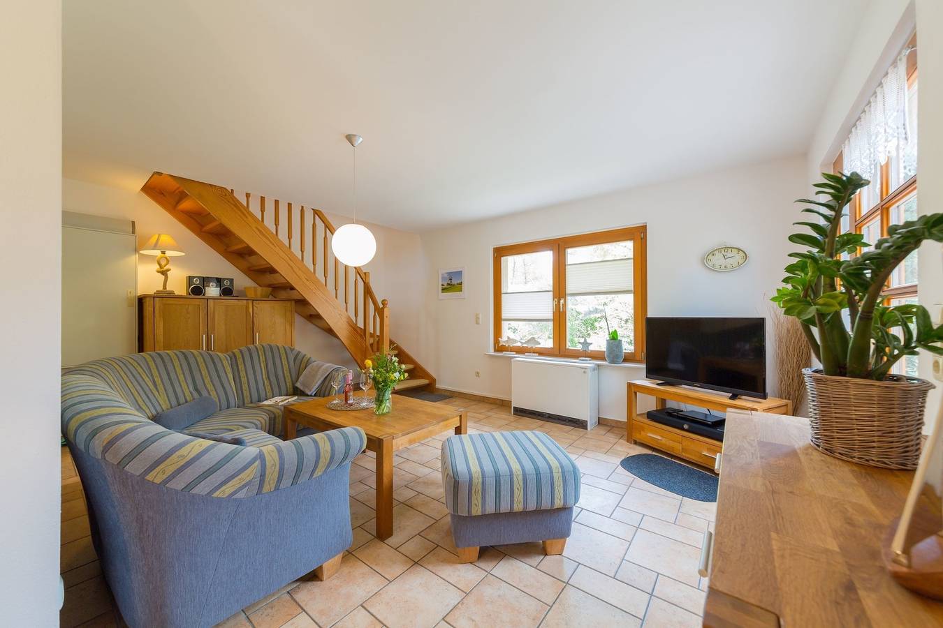 Ganze Ferienwohnung, Reetgedecktes Fh am Deich in Ostseebad Wustrow, Wustrow