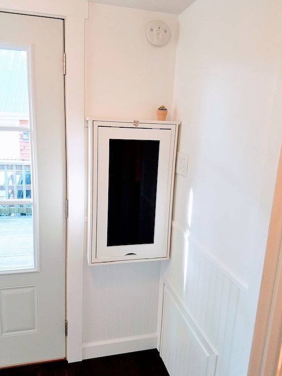 Cottage Suite Whirlpool Tub in Madison, Dane County