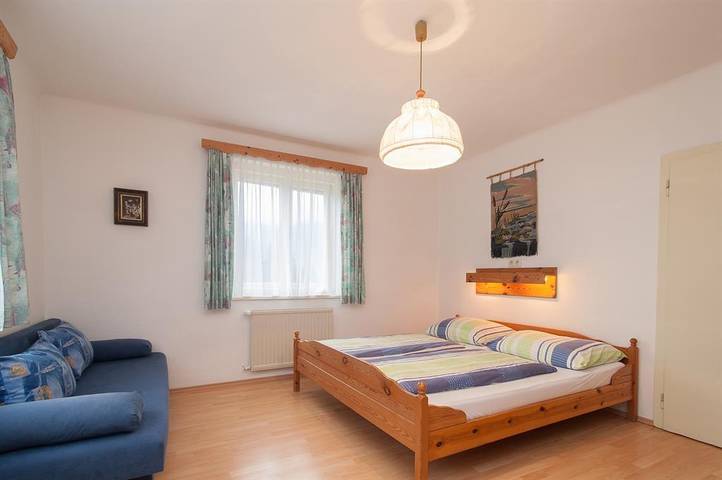 Ferienwohnung für 3 Personen, mit Garten und Ausblick sowie Sauna, kinderfreundlich - 1