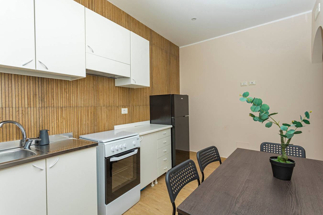 Apartamento entero, Apartamento 'Toledo' con Balcón, Wi-Fi y Aire Acondicionado in Catania, Provincia de Catania