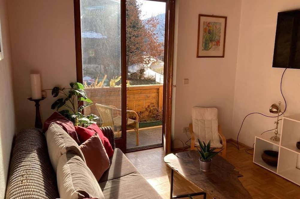 Ganze Wohnung, Gemütliche Wohnung mit 1 Schlafzimmer, Balkon mit Zauberhaften Ausblick. in Feld am See, Villach-Land
