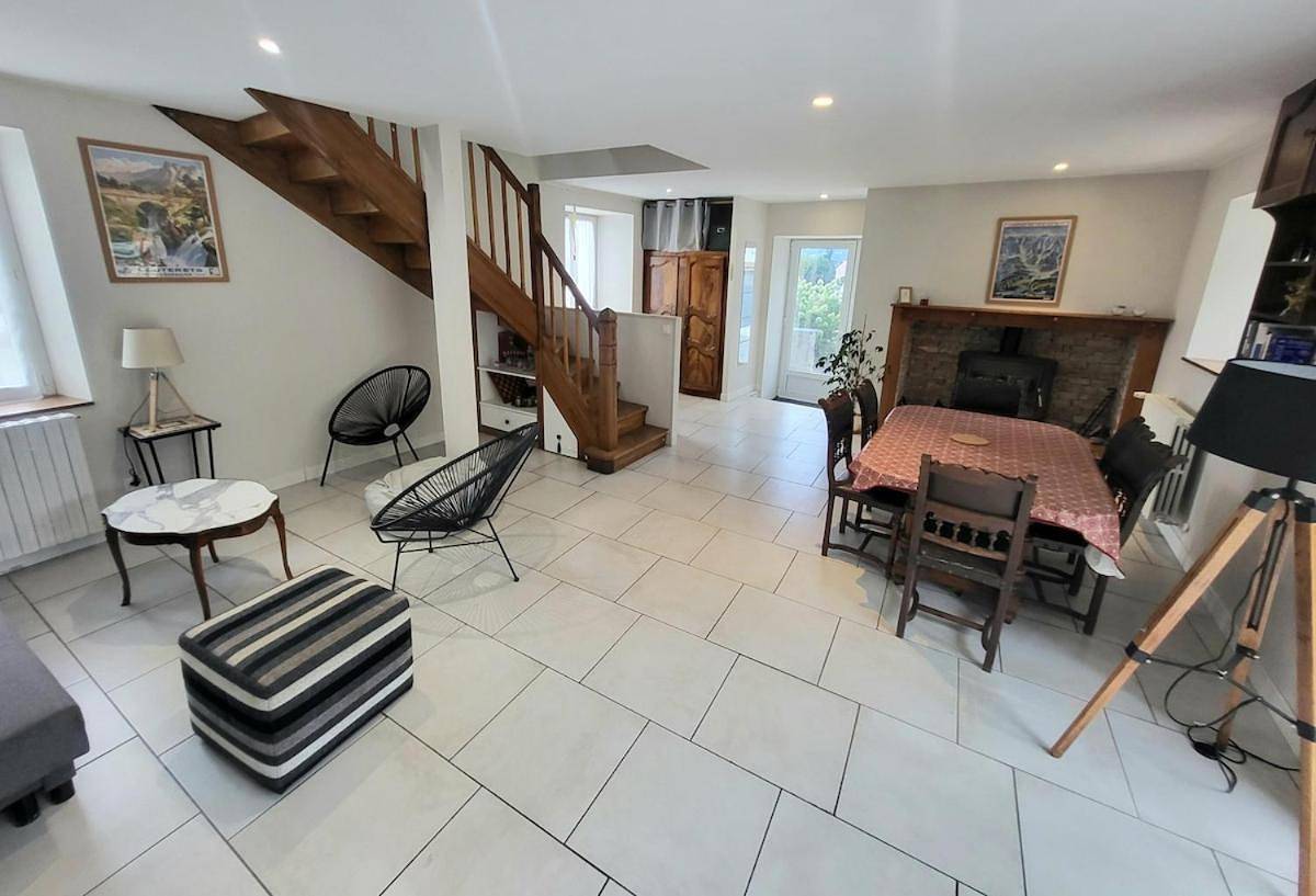Maison des Cimes, Garden, cozy for 8 people in Ayzac-Ost, Pyrénées