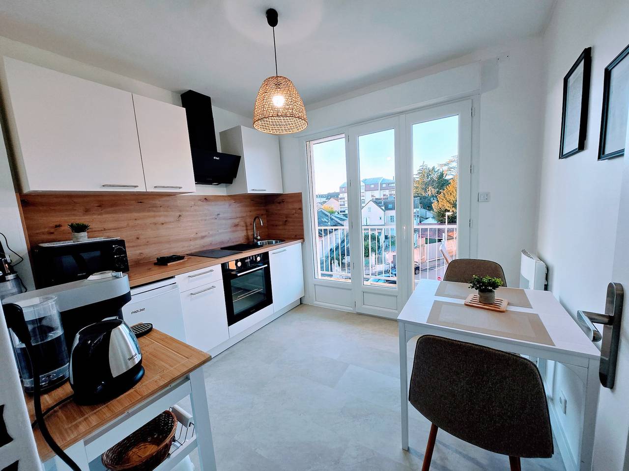 Studio entier, Studio avec Balcon, Parking, Proche Centre in Auxerre, Région d'Auxerre