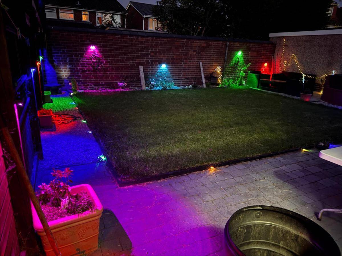 Big room, king size bed with private bathroom in a Stylish 4 bed Home with Large Garden & Drive, in Coventry, Birmingham Area