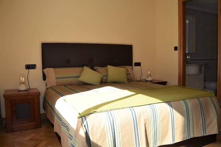 Ganze Wohnung, Cozy apartment with views in Sada in Sada, Rías Altas