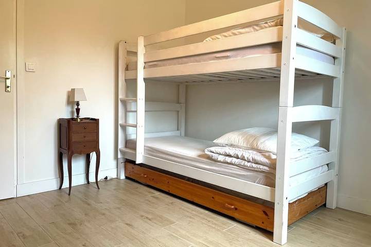 Location de vacances pour 5 personnes, avec jardin et terrasse à Brinon-sur-Sauldre - 4