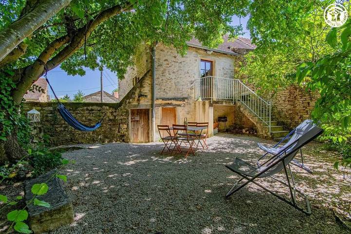 Location de vacances pour 4 personnes, avec jardin à Mancey