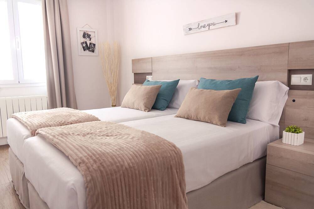 Entire apartment, Beautiful apartment in the center, completely renovated. Free Wifi + Parking in Ronda, Málaga Province