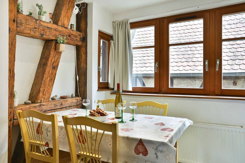 Ganze Wohnung, Legende 2 Steine, Erker - Ruhig - Das Hotel liegt im Herzen des historischen Zentrums in Eguisheim, Regionaler Naturpark Belchen der Vogesen