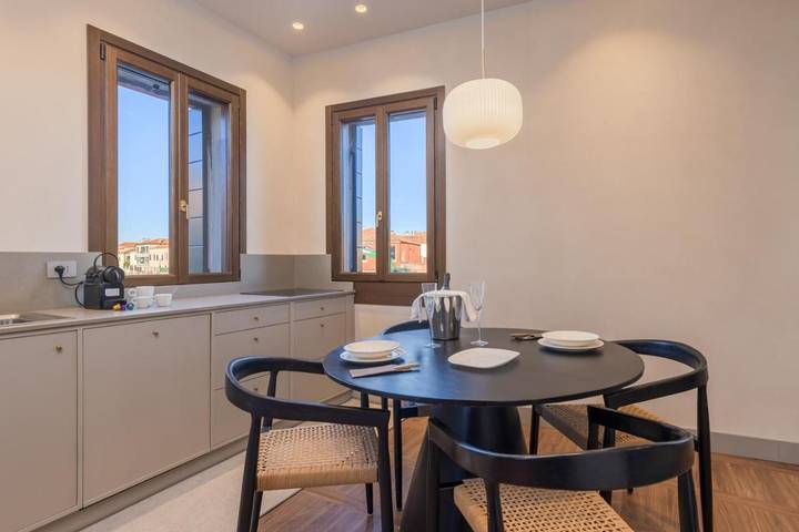 Ferienwohnung für 4 Personen, mit Balkon und Ausblick sowie Seeblick - 1