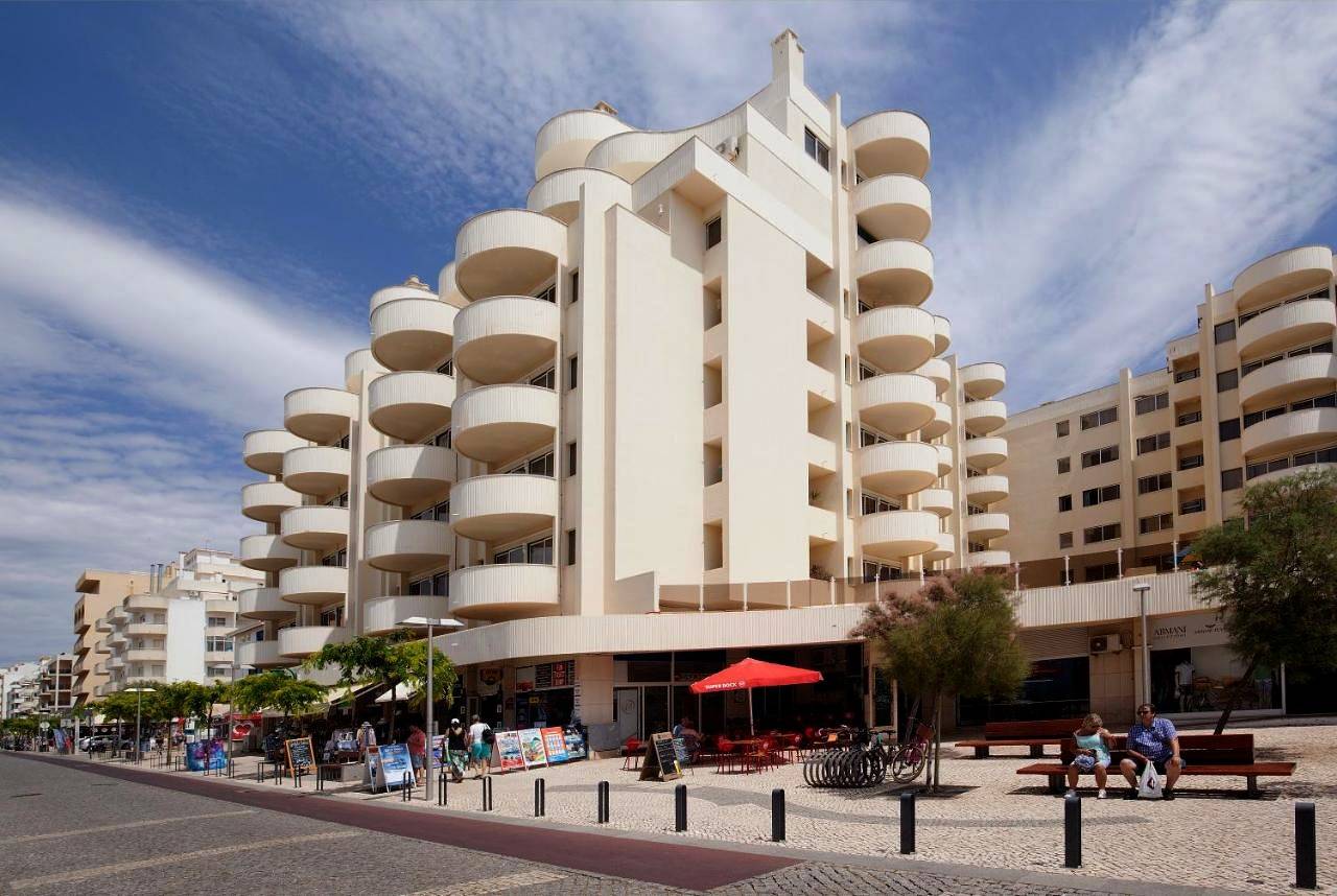 Aparthotel para 3 pessoas in Praia da Rocha, Portimão