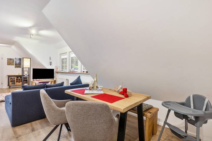Appartement entier, Appartement de vacances 'Zum Heubalken' avec balcon et Wi-Fi in Bad Fredeburg, Schmallenberg