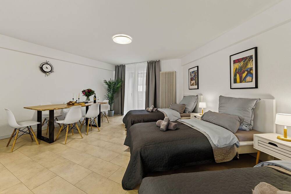 Ganze Wohnung, Lara – Stilvolle 3-Zimmer-Unterkunft im Herzen von Bretten in Bretten, Kraichgau