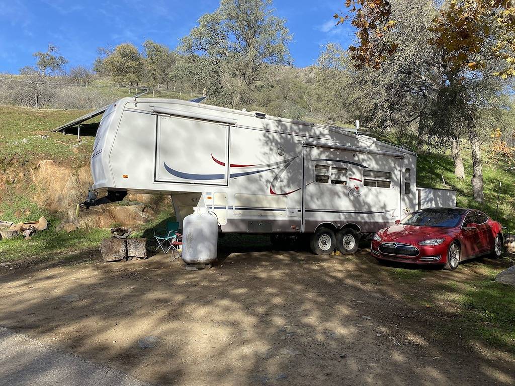 Off-Grid Rv 🏕 - Be Adventurous, Come Stay With Us and Live Off-Grid in Kings Canyon Nationalpark
