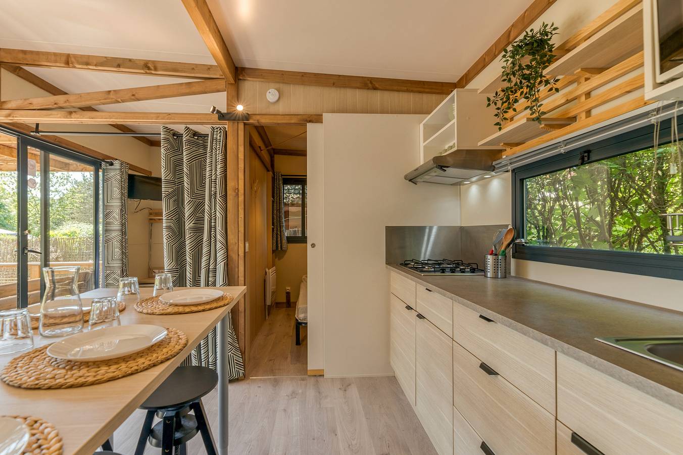 Apartamento 'Columbia 43H' con vistas a las montañas, Wi-Fi y aire acondicionado in Vaulnaveys-le-Bas, Isère