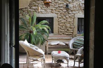Maison d’hôte pour 2 personnes, avec terrasse et jardin, animaux acceptés à Grignan
