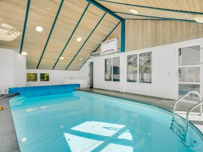 Ferienhaus für 10 Personen, mit Terrasse und Pool sowie Sauna in Amtoft - 2