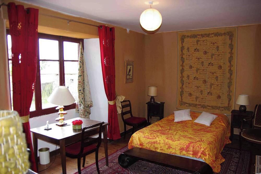 Chateau de Vermette: wedding, seminars, master class, long term rental possible in La Chapelle-Gaudin, Deux-Sèvres