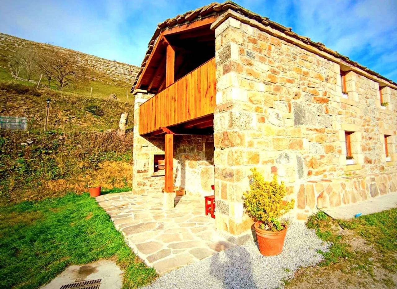 Cabañas Lo Teresa in San Roque de Riomiera, Chaîne Cantabrique