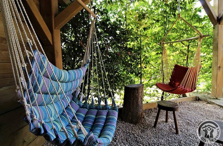 Gîte pour 6 personnes, avec piscine ainsi que jardin et terrasse dans Rhône - 3