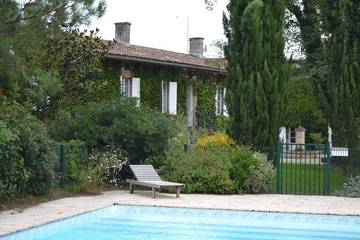 Gîte pour 7 personnes, avec jardin à Barsac