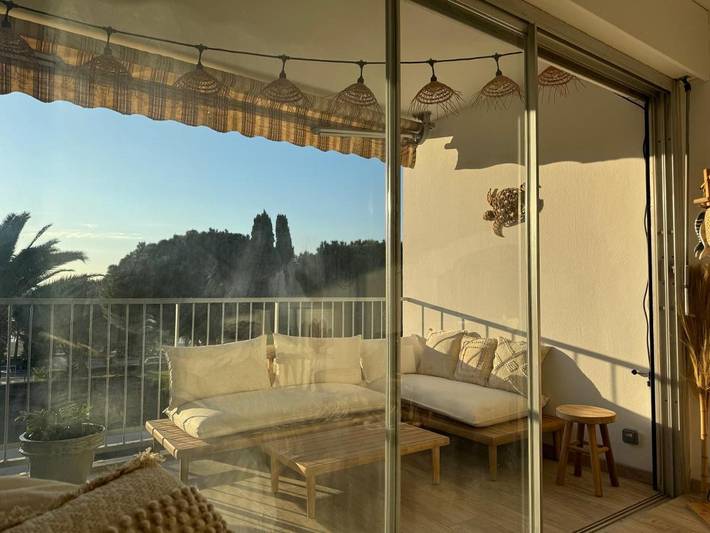 Gîte pour 3 personnes, avec vue et terrasse dans Plage Du Lavandou Le Lavandou - 3