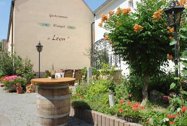 Ganze Ferienwohnung, Winzerzimmer - Weingut Tinhof in Eisenstadt, Leithaberg