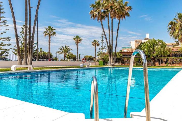 Ferienwohnung für 6 Personen, mit Terrasse und Pool - 1