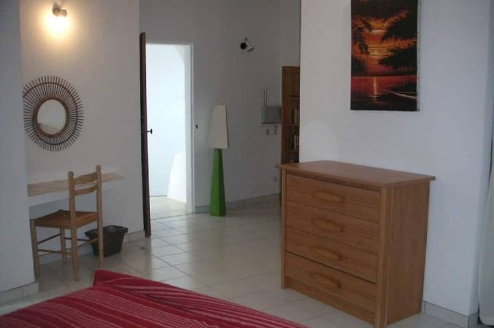 Location de vacances pour 8 personnes, avec balcon et jardin dans Plage de Pinarello - 2