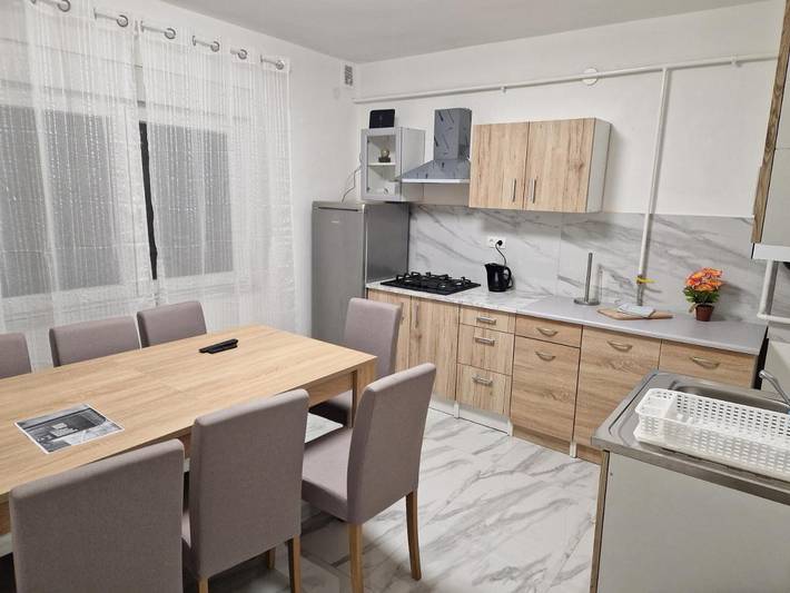 Gîte pour 2 personnes, avec vue et terrasse dans Nova Gradiska