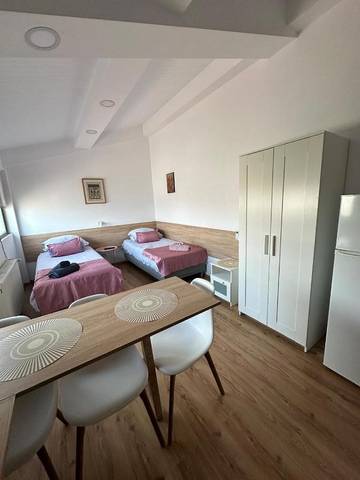 Gîte pour 2 personnes, avec balcon dans Cluj-Napoca