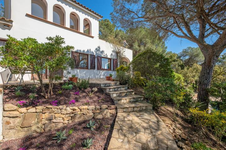 Ferienhaus für 8 Personen, mit Terrasse und Garten in Palafrugell - 2