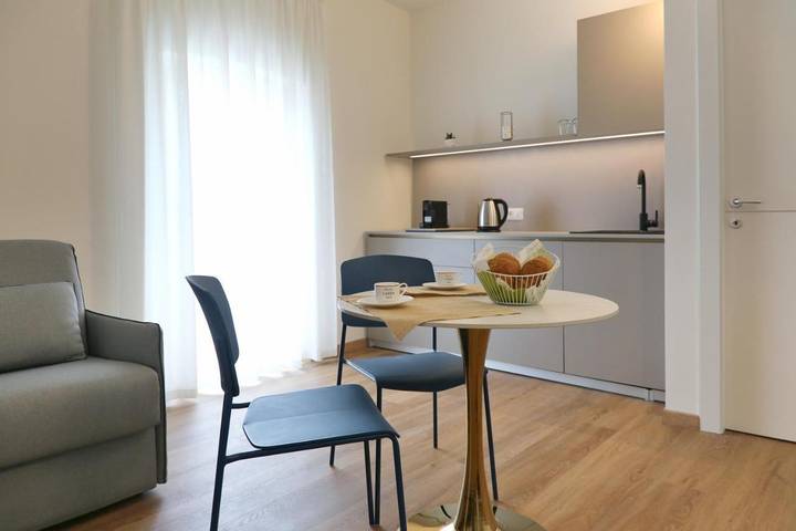 Maison d’hôte pour 3 personnes, avec terrasse ainsi que vue sur le lac et vue, animaux acceptés à Bardolino - 3