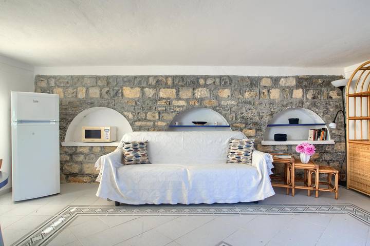 Cottage für 3 Personen mit Balkon/Terrasse in Oneglia, Imperia