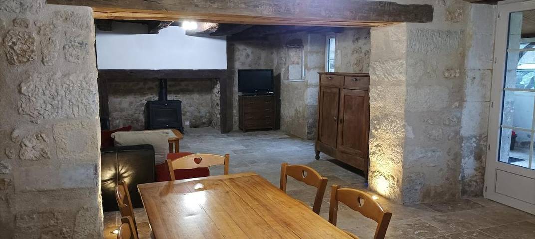 Location de vacances pour 5 personnes, avec vue et terrasse à Liorac-sur-Louyre - 4