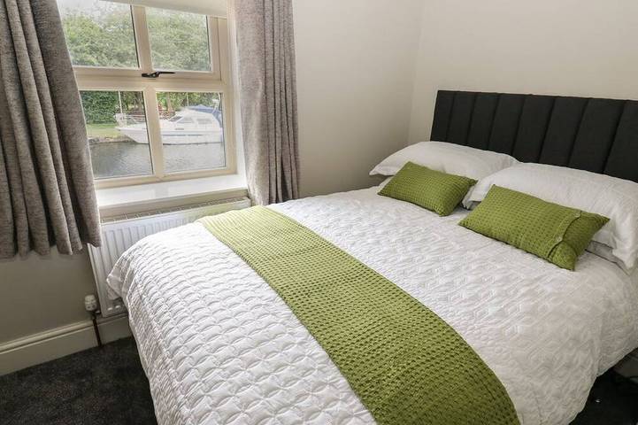 The Moorings is near Wakefield in Wakefield, Yorkshire de l'Ouest