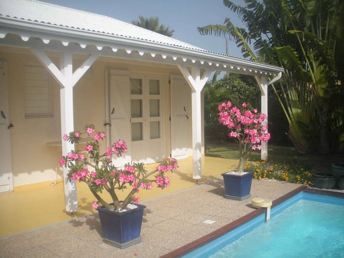 Location de vacances pour 6 personnes, avec terrasse ainsi que piscine et jardin dans Golf international de Saint François - 3