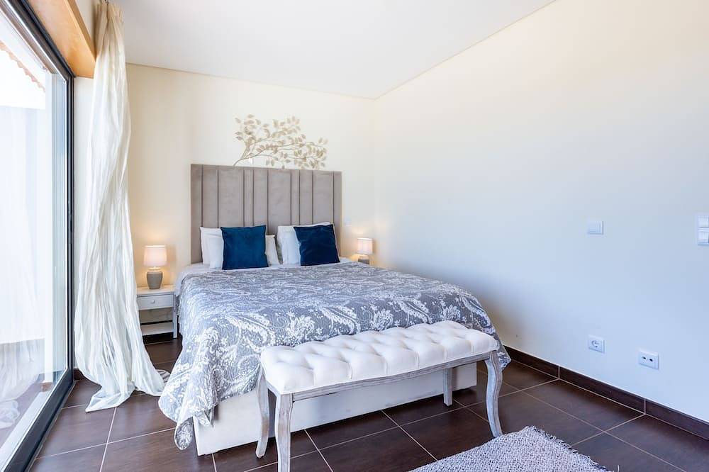 Margarida Sun House Ocean View in Raposeira, Vila do Bispo