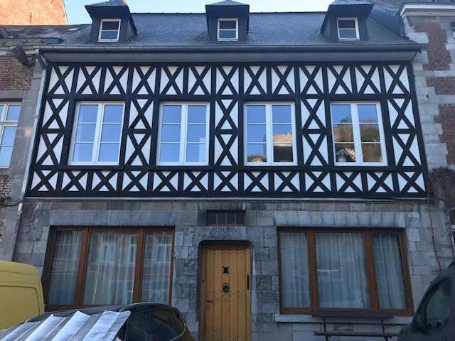 Les colombages in Dinant, Regio Namur