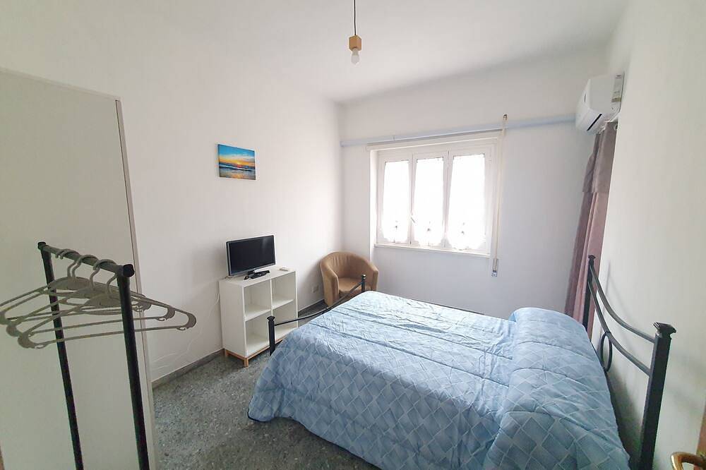 Ganze Wohnung, From Nannarè, 14 Palermo Street. in the city center, 5 minutes from the sea and station in Ladispoli, Rom Provinz