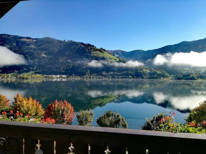 BnB für 3 Personen, mit Terrasse und Ausblick sowie Seeblick in Zell am See