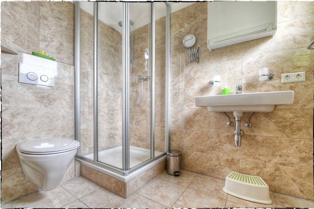 Ganze Wohnung, Wunderschöne neue Ferienwohnung fur 2-7 personen. 4 Edelweiss in Lofer, Pinzgau