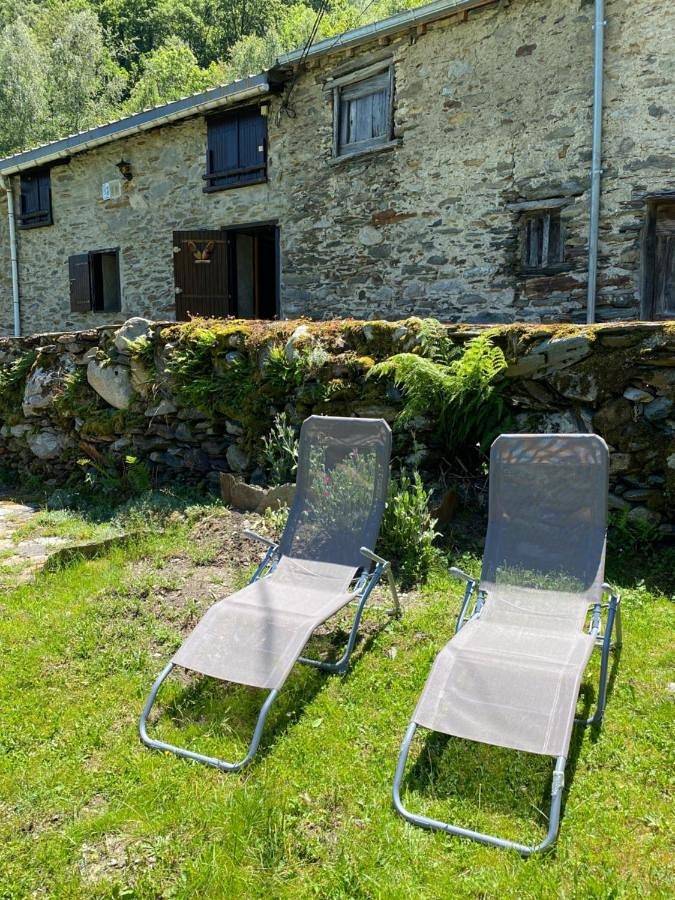 Location de vacances pour 8 personnes, avec vue et jardin à Auzat - 2