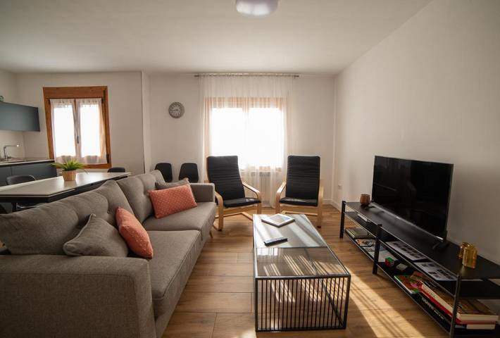 Location de vacances pour 6 personnes, avec vue et jardin à Valtierra - 3