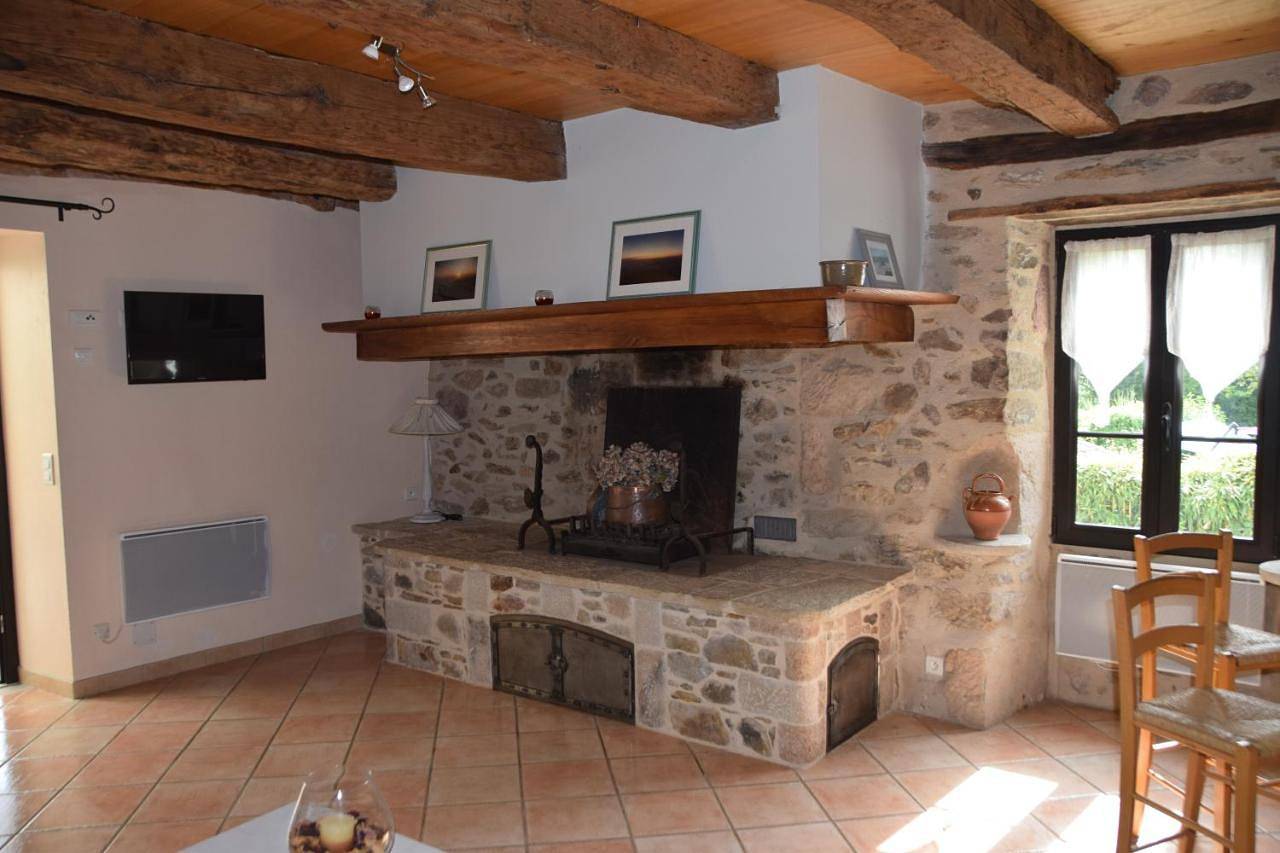 Two-Bedroom House in Najac, Aveyron